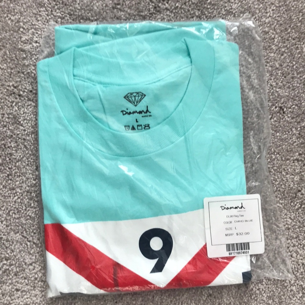 PRICE DROP 🤑 Diamond Supply Co DL98 Flag Tee